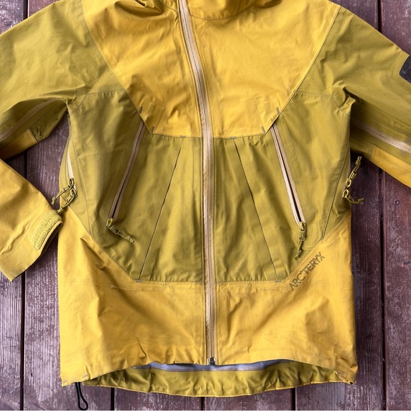 Arc’teryx Sidewinder Jacket - Picture 2 of 8